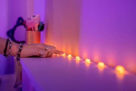 Inteligentne lampki dekoracyjne Strings USB-C (Candies) 200 LED RGB, serca, zielony przewód, 12 m Inteligentne lampki dekoracyjne Strings USB-C (Candies) 200 LED RGB, serca, zielony przewód, 12 m