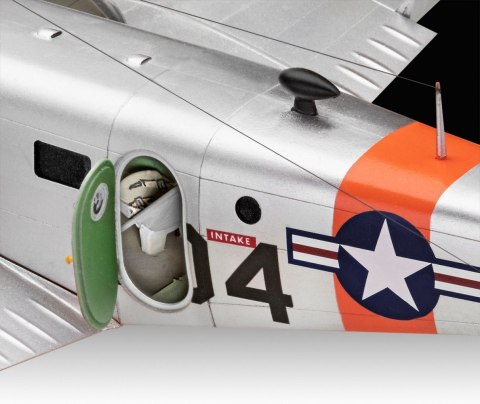 Model plastikowy Samolot Beechcraft model 18 1/48 Model plastikowy Samolot Beechcraft model 18 1/48