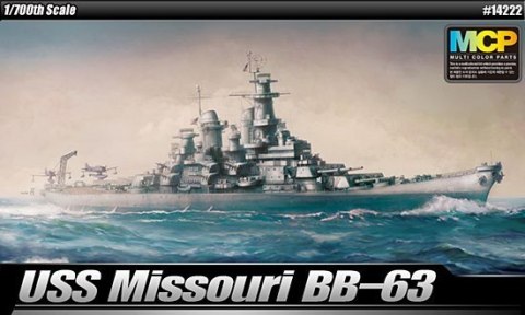 Model plastikowy BB-63 USS Missouri Model plastikowy BB-63 USS Missouri