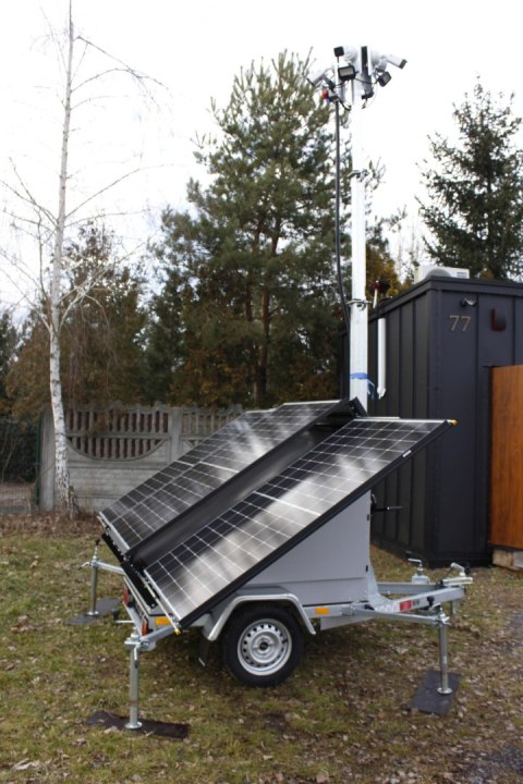 Przyczepa do monitoringu PV3 z zabudową z systemem na fotowoltaikę Przyczepa do monitoringu PV3 z zabudową z systemem na fotowoltaikę