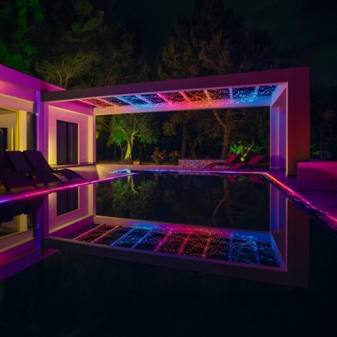 Inteligentne lampki choinkowe Strings 250 RGB LED, łańcuch, przezroczysty przewód, 20 m, IP44 Inteligentne lampki choinkowe Strings 250 RGB LED, łańcuch, przezroczysty przewód, 20 m, IP44