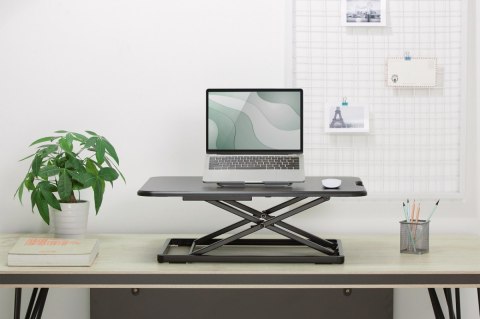 Ergonomiczna nakładka na biurko do pracy w pozycji stojącej/siedzącej, regulowana Ergonomiczna nakładka na biurko do pracy w pozycji stojącej/siedzącej, regulowana