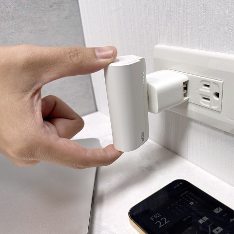 Power Bank QD50 USB-C 5000 mAh MINI biały Power Bank QD50 USB-C 5000 mAh MINI biały
