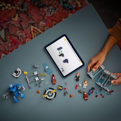 Klocki Super Heroes 76315 Laboratorium Iron Mana: Zbrojownia