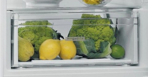 Chłodziarko-zamrażarka W5 821EFW1