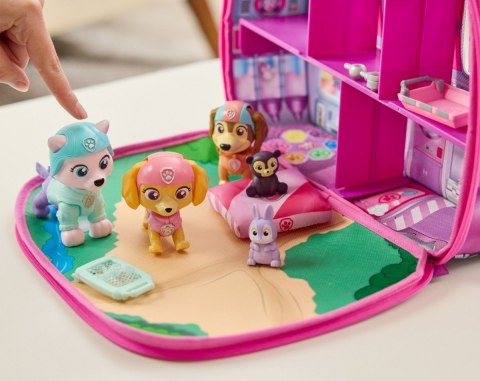 Zestaw z figurkami Psi Patrol Camping ze Skye