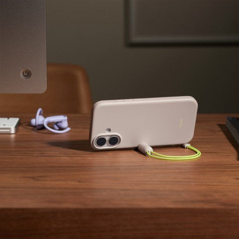 Etui z podpórką Beats Kickstand zgodne z MagSafe i panelem Sterowanie aparatem do iPhonea 17 - boksytowy beżowy Etui z podpórką Beats Kickstand zgodne z MagSafe i panelem Sterowanie aparatem do iPhonea 17 - boksytowy beżowy