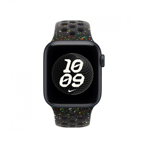 Pasek sportowy Nike w kolorze nocnej czerni do koperty 40 mm - rozmiar S/M Pasek sportowy Nike w kolorze nocnej czerni do koperty 40 mm - rozmiar S/M