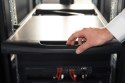 Konsola 17 cali LCD z touchpad KVM 16 portów 1U klawiatura US