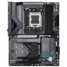 GIGABYTE Płyta główna X870 EAGLE WIFI7 AM5 4DDR5 HDMI/USB-C ATX